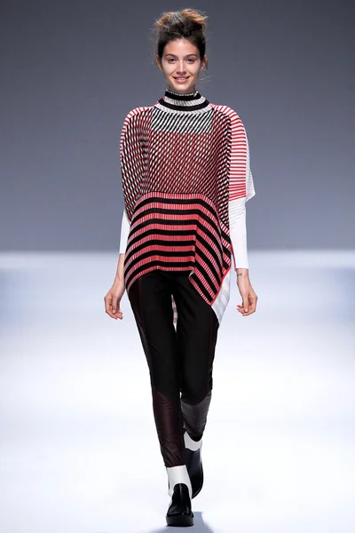 Look 5